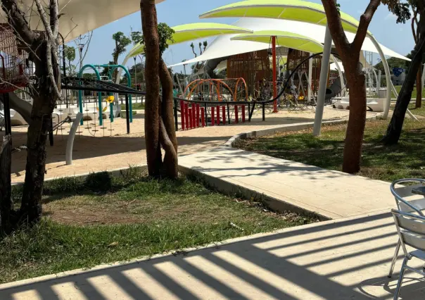 El calor ahuyenta a los paseantes del Parque La Plancha